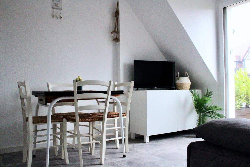 Cabourg, Appartement T2 Acces Direct Mer المظهر الخارجي الصورة
